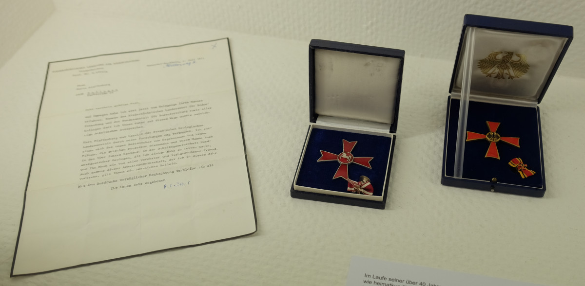 Verschiedene Orden und Auszeichnungen Pfaffenbergs